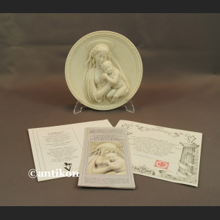 Madonna z dzieciątkiem Relief alabastrowy z Włoch Madonna z dzieciątkiem Relief alabastrowy z Włoch