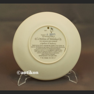 Relief  rzeźba alabastrowa Madonna z dzieciątkiem 