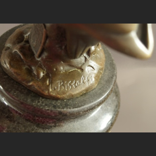 Sowa rzeźba z brązu symbol mądrości i nauki  Sowa rzeźba z brązu symbol mądrości i nauki