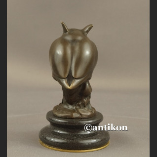 Sowa rzeźba z brązu symbol mądrości i nauki  Sowa rzeźba z brązu symbol mądrości i nauki