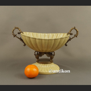 Porcelanowa paterka do łakoci patera z butodziobami brązem Porcelanowa paterka do łakoci patera z butodziobami brązem