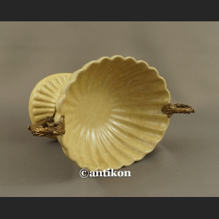 Porcelanowa paterka do łakoci patera z butodziobami brązem Porcelanowa paterka do łakoci patera z butodziobami brązem