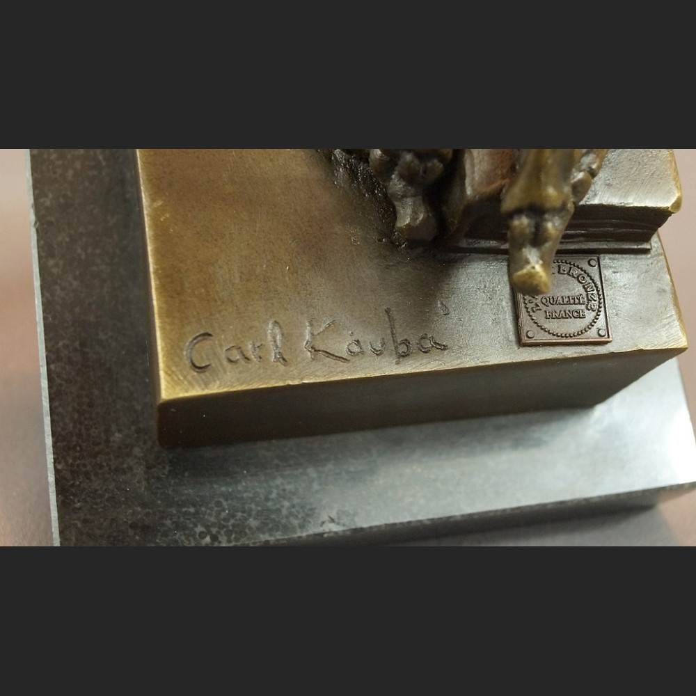 Kościotrup rzeźba stojący myśliciel być albo nie być Kościotrup rzeźba stojący myśliciel być albo nie być