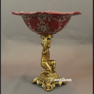 Patera czerwona z chłopcem Patera czerwona z chłopcem