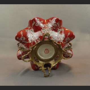 Koszyk czerwony porcelanowy na łakocie patera