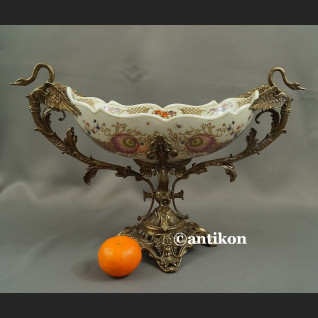 Patera barokowa porcelana z łabędziami  Patera barokowa porcelana z łabędziami