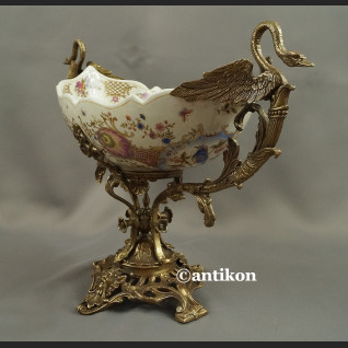 Patera barokowa porcelana z łabędziami  Patera barokowa porcelana z łabędziami