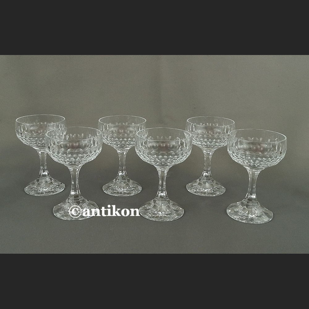 Kieliszki kryształowe do wina