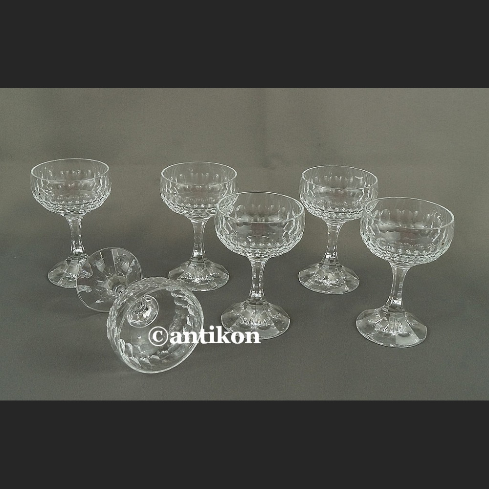 Kieliszki kryształowe do wina