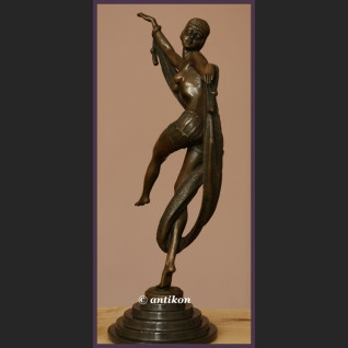 WSPANIAŁY BRĄZ TANCERKA Z SZALEM RZEŹBA ART DECO AKT SYGNOWANY WSPANIAŁY BRĄZ TANCERKA Z SZALEM RZEŹBA ART DECO AKT SYGNOWANY