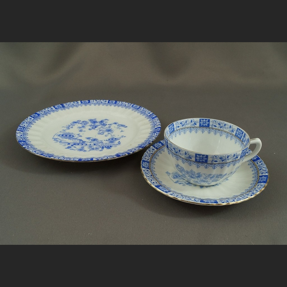 Trio China Blau  bawarska porcelana zestaw śniadaniowy   Trio China Blau  bawarska porcelana zestaw śniadaniowy