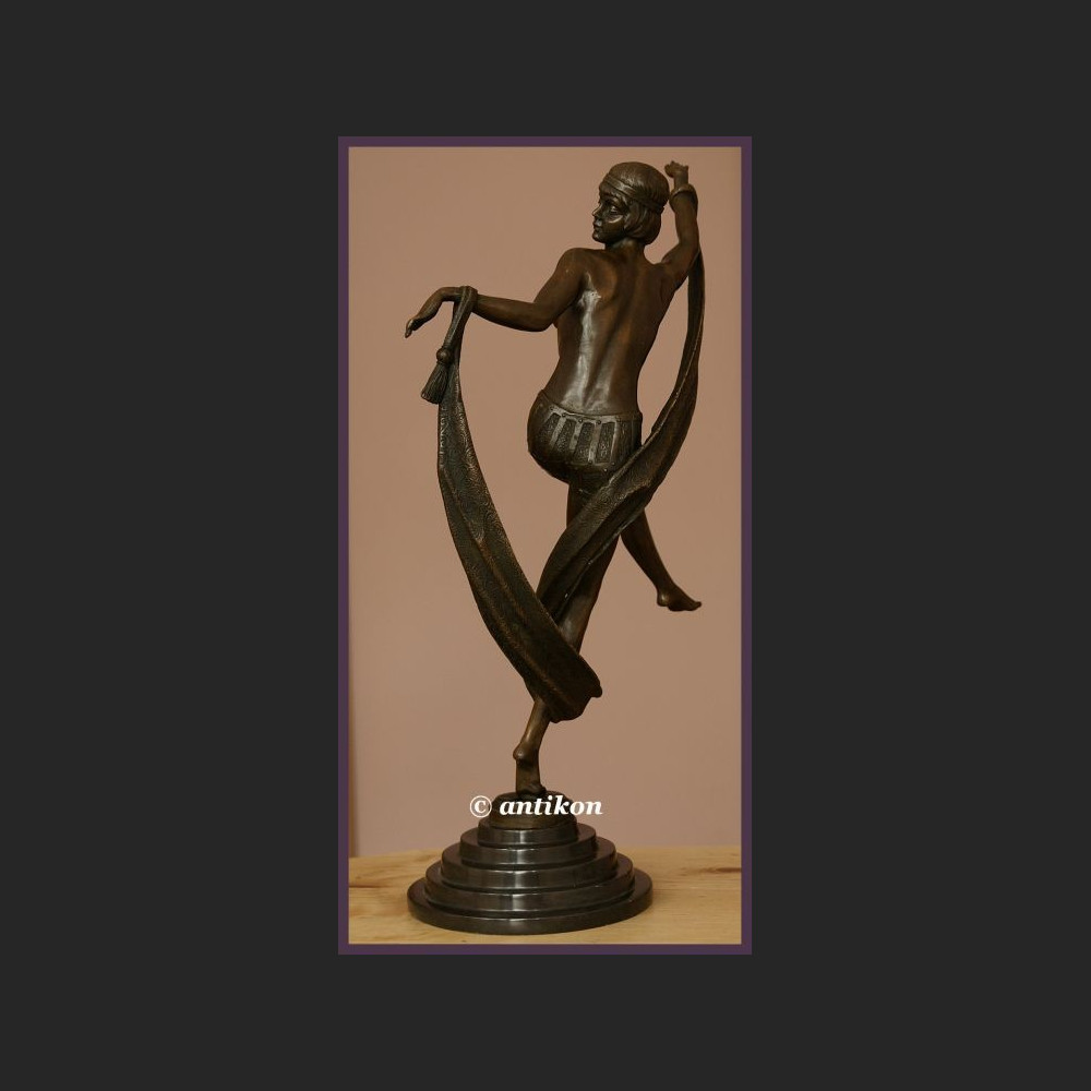 WSPANIAŁY BRĄZ TANCERKA Z SZALEM RZEŹBA ART DECO AKT SYGNOWANY WSPANIAŁY BRĄZ TANCERKA Z SZALEM RZEŹBA ART DECO AKT SYGNOWANY