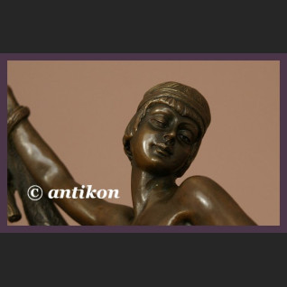 WSPANIAŁY BRĄZ TANCERKA Z SZALEM RZEŹBA ART DECO AKT SYGNOWANY WSPANIAŁY BRĄZ TANCERKA Z SZALEM RZEŹBA ART DECO AKT SYGNOWANY