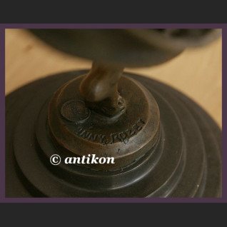 WSPANIAŁY BRĄZ TANCERKA Z SZALEM RZEŹBA ART DECO AKT SYGNOWANY WSPANIAŁY BRĄZ TANCERKA Z SZALEM RZEŹBA ART DECO AKT SYGNOWANY