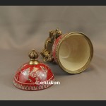 Jajo z lwami a la Faberge porcelanowa szkatuła