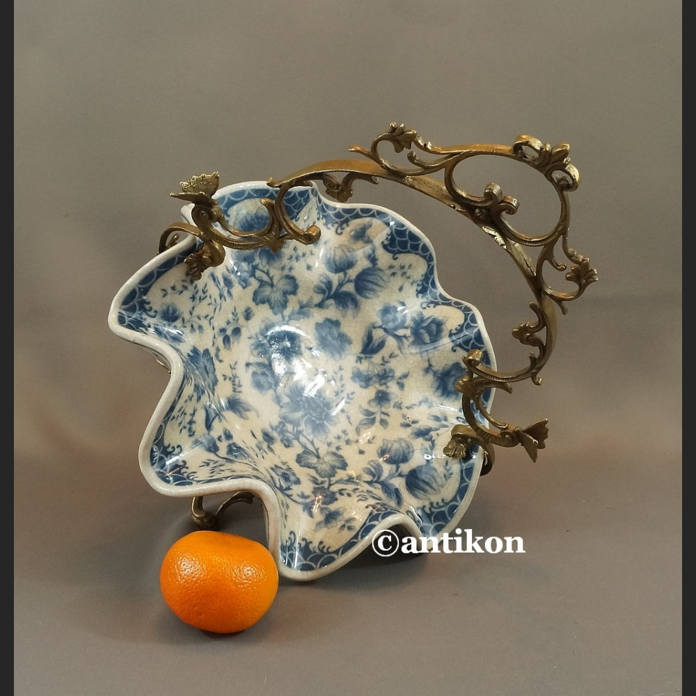 Patera wzór cebulowy koszyk porcelana z brązem Patera wzór cebulowy koszyk porcelana z brązem