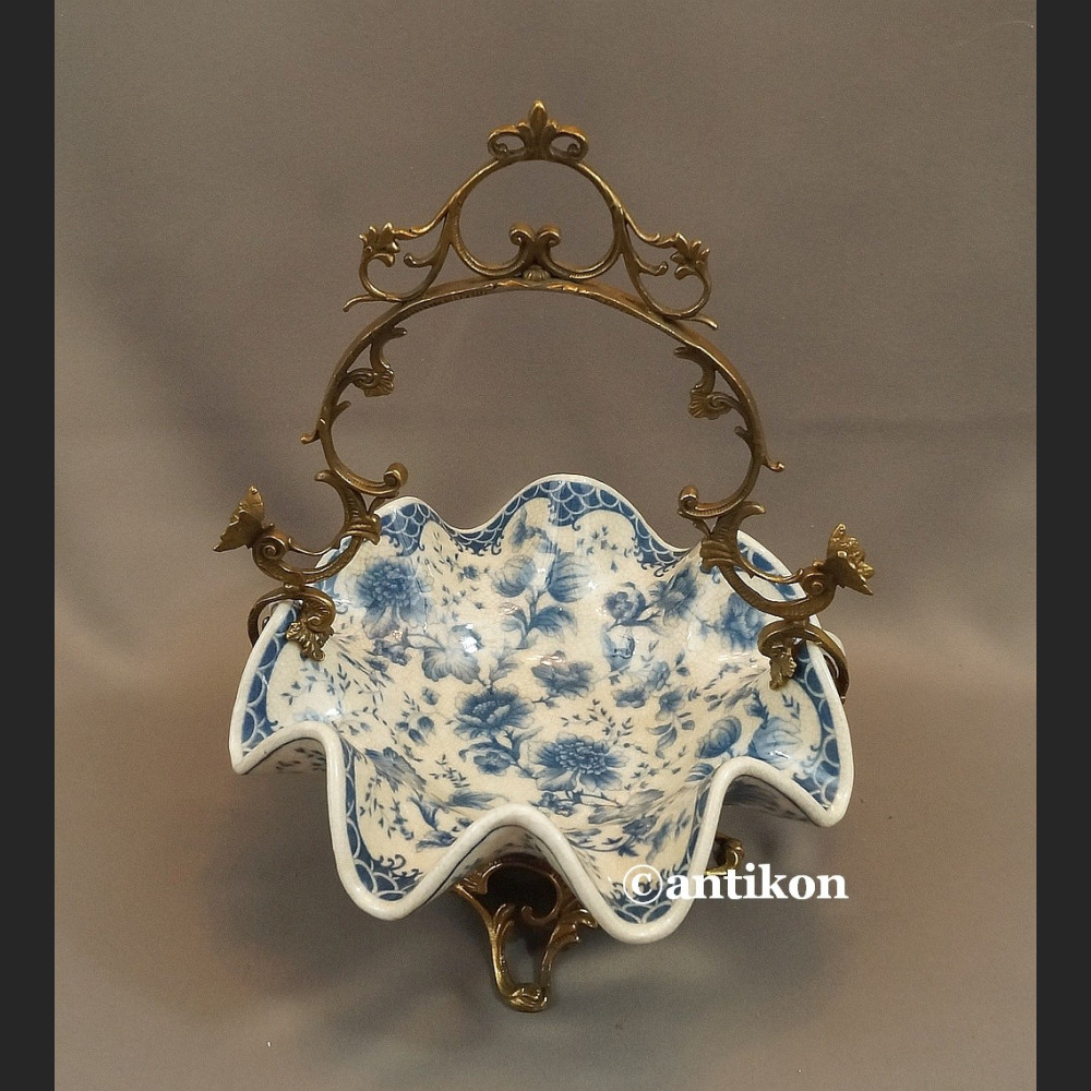 Patera wzór cebulowy koszyk porcelana z brązem Patera wzór cebulowy koszyk porcelana z brązem