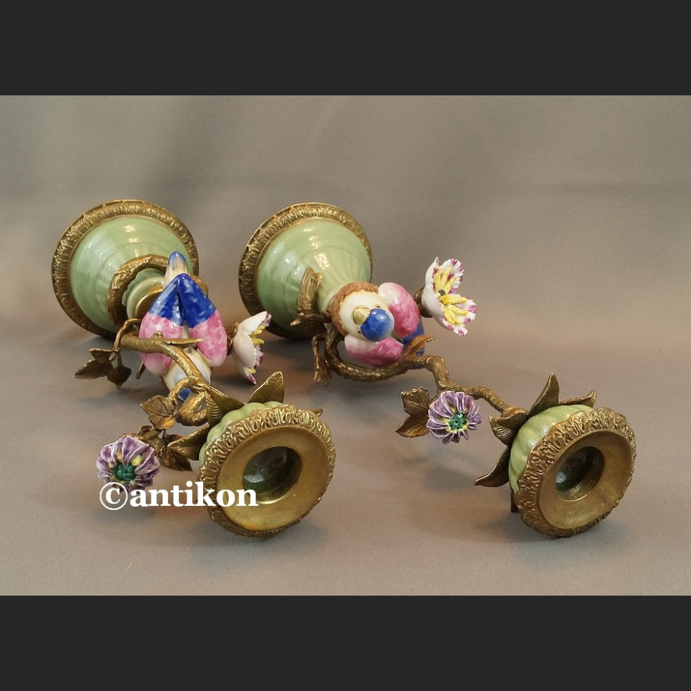 Para świeczników z ptaszkami porcelana z brązem cudowne Para świeczników z ptaszkami porcelana z brązem cudowne