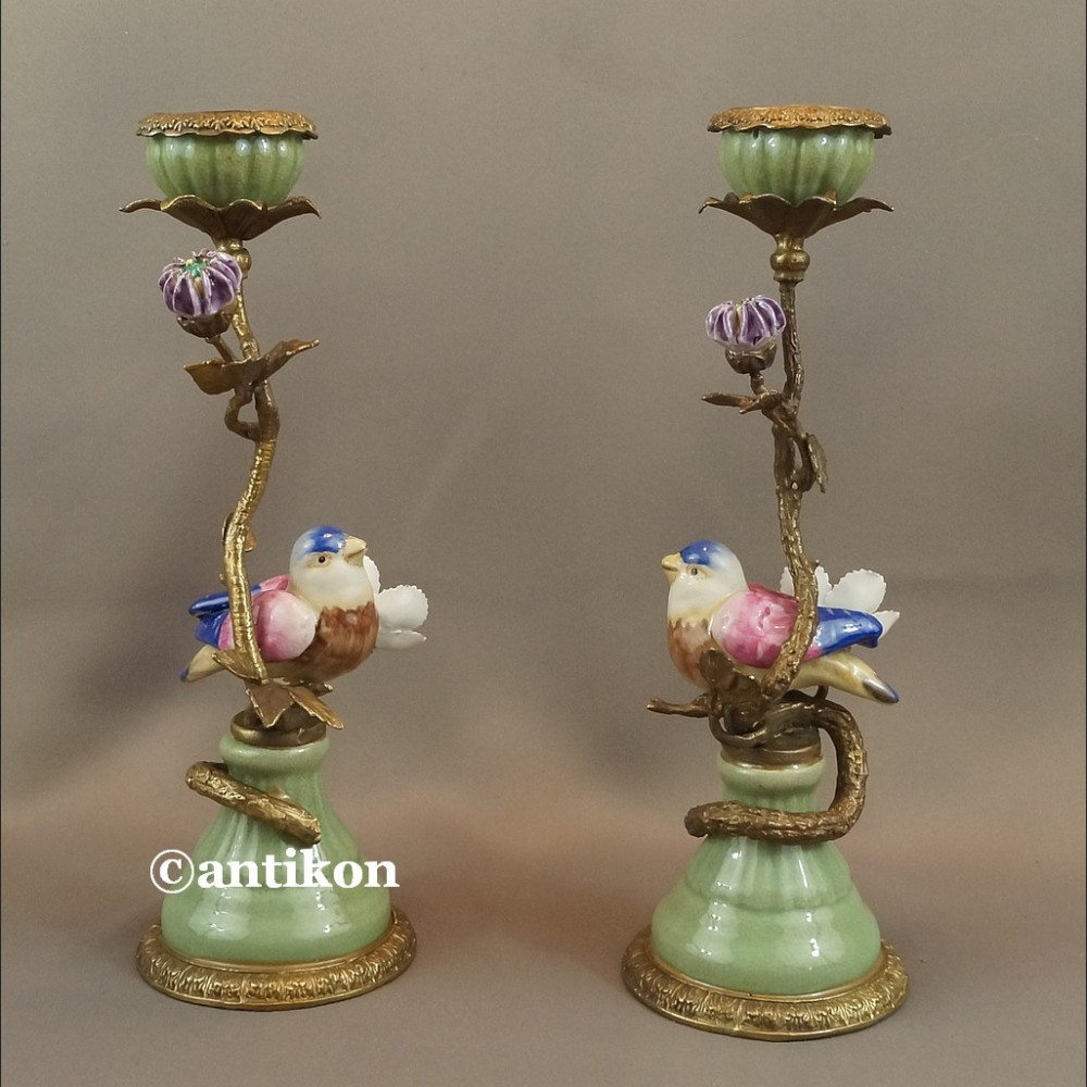 Para świeczników z ptaszkami porcelana z brązem cudowne Para świeczników z ptaszkami porcelana z brązem cudowne