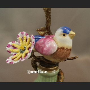 Para świeczników z ptaszkami porcelana z brązem cudowne Para świeczników z ptaszkami porcelana z brązem cudowne