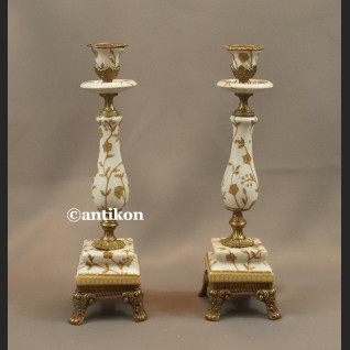 Para  świeczników jasna porcelana 