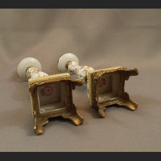 Para  świeczników jasna porcelana 