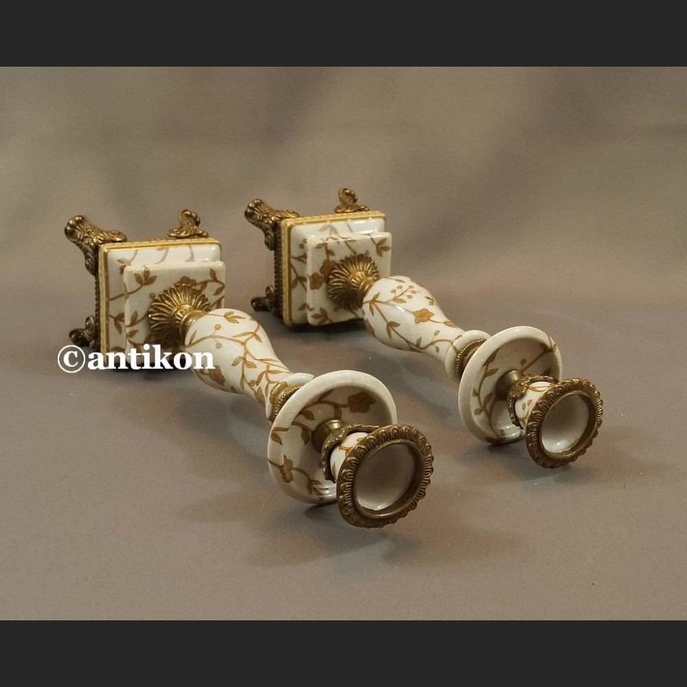 Para  świeczników jasna porcelana 