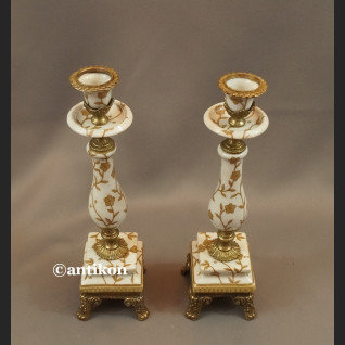Para  świeczników jasna porcelana 