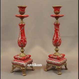Para  świeczników barokowych czerwonych Para  świeczników barokowych czerwonych