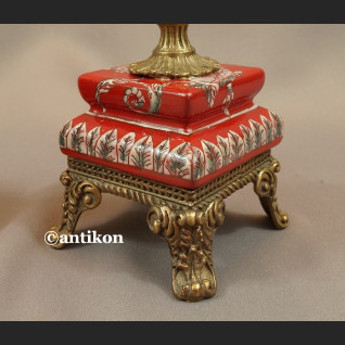 Para  świeczników barokowych czerwonych Para  świeczników barokowych czerwonych