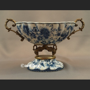 Patera wzór cebulowy porcelana z brązem Patera wzór cebulowy porcelana z brązem