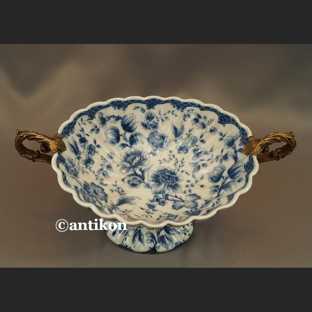 Patera wzór cebulowy porcelana z brązem Patera wzór cebulowy porcelana z brązem