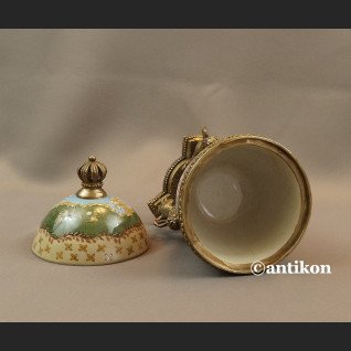 Carskie Jajo z lwami a la Faberge porcelanowa szkatuła  Carskie Jajo z lwami a la Faberge porcelanowa szkatuła