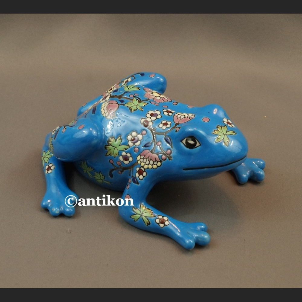 Żaba na szczęście porcelanowa niebieska 