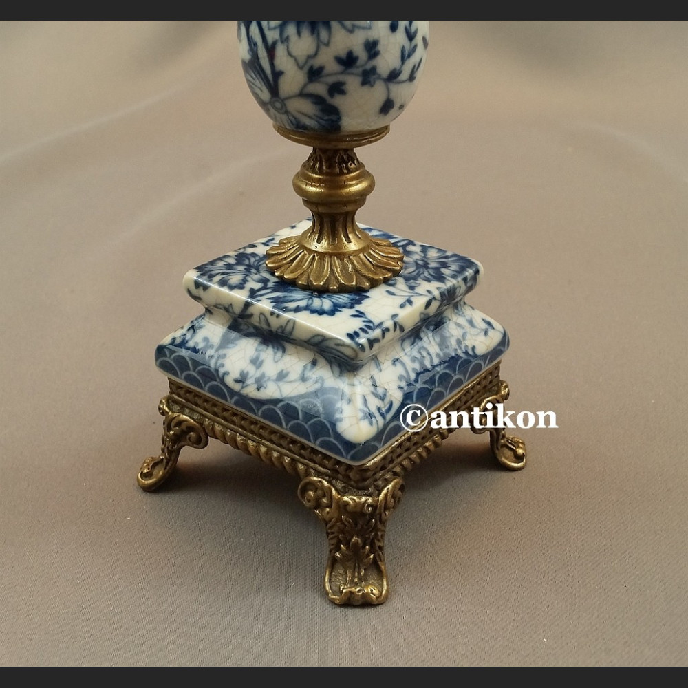 Para świeczników wzór cebulowy Para świeczników wzór cebulowy