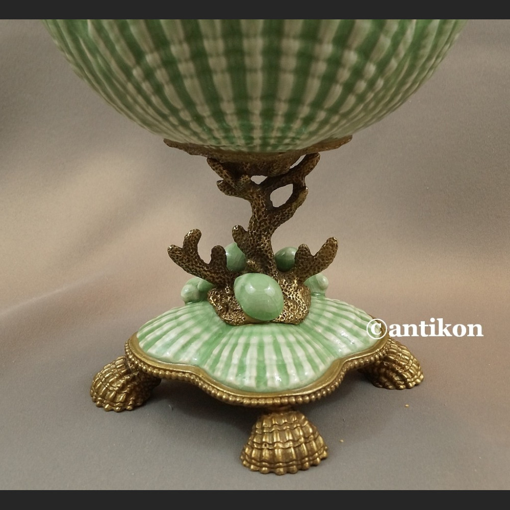 Patera porcelanowa z konikami morskimi 