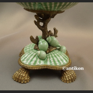 Patera porcelanowa z konikami morskimi 