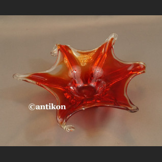Patera szklana czerwona rozgwiazda artystyczne szkło 