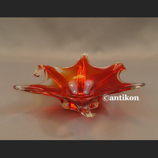 Patera szklana czerwona rozgwiazda artystyczne szkło 