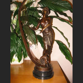 HARFISTKA DUŻA RZEŹBA PIĘKNY BRĄZ