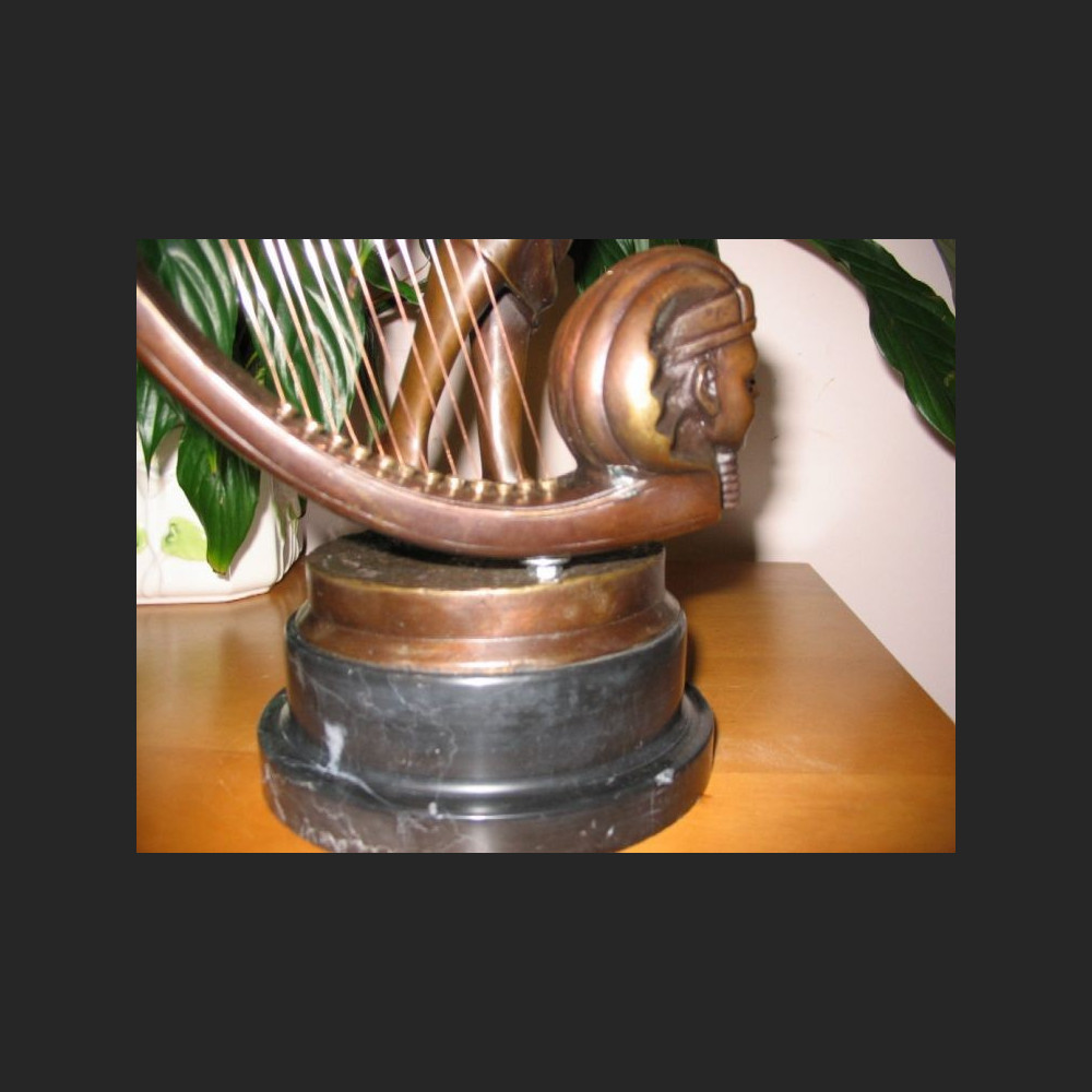 HARFISTKA DUŻA RZEŹBA PIĘKNY BRĄZ