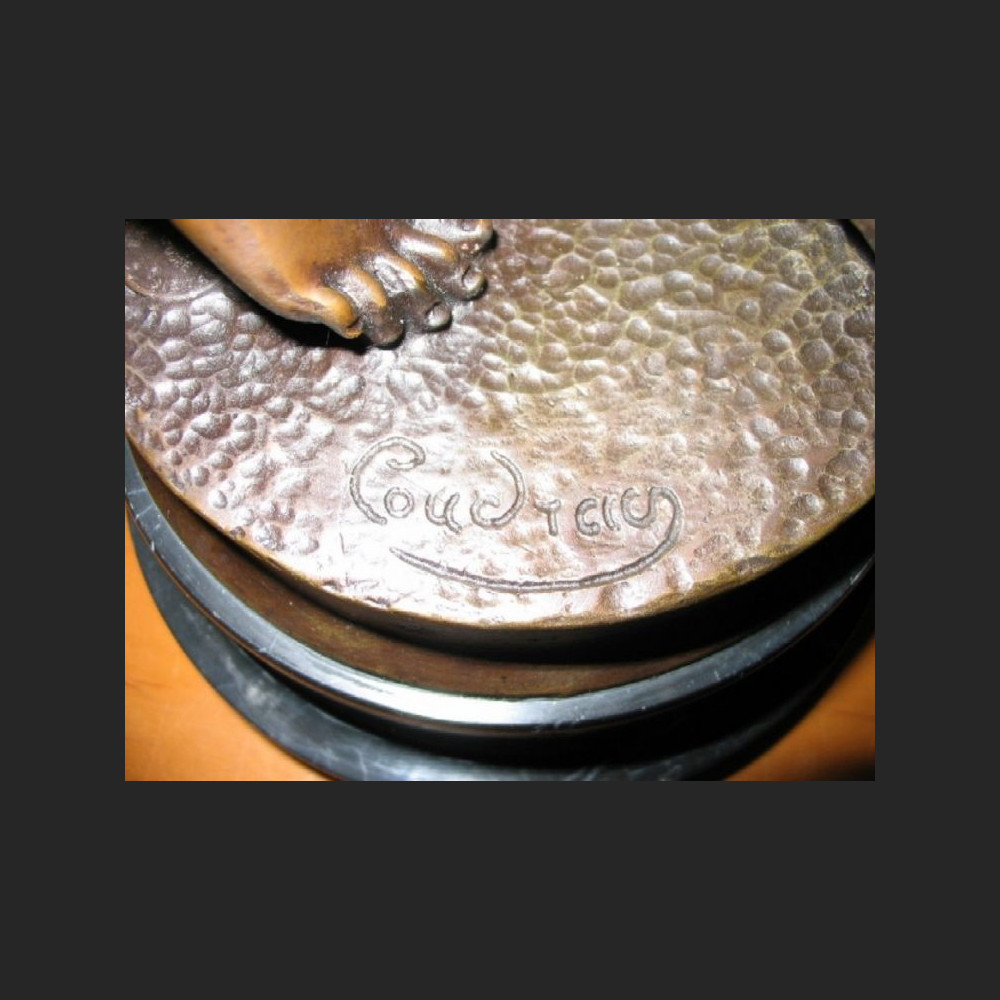 HARFISTKA DUŻA RZEŹBA PIĘKNY BRĄZ