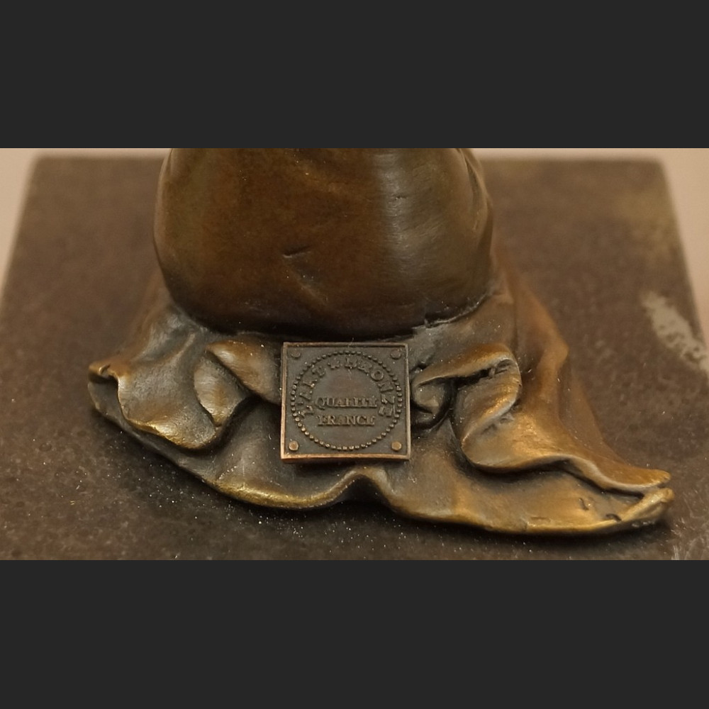 Macierzyństwo figurka z brązu 