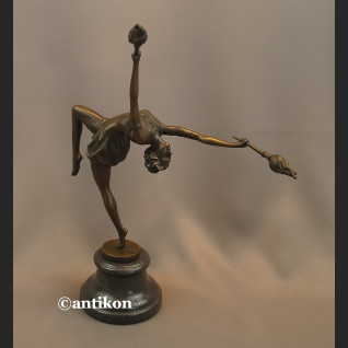 Duża figura z brązu taniec z ogniem tancerka 