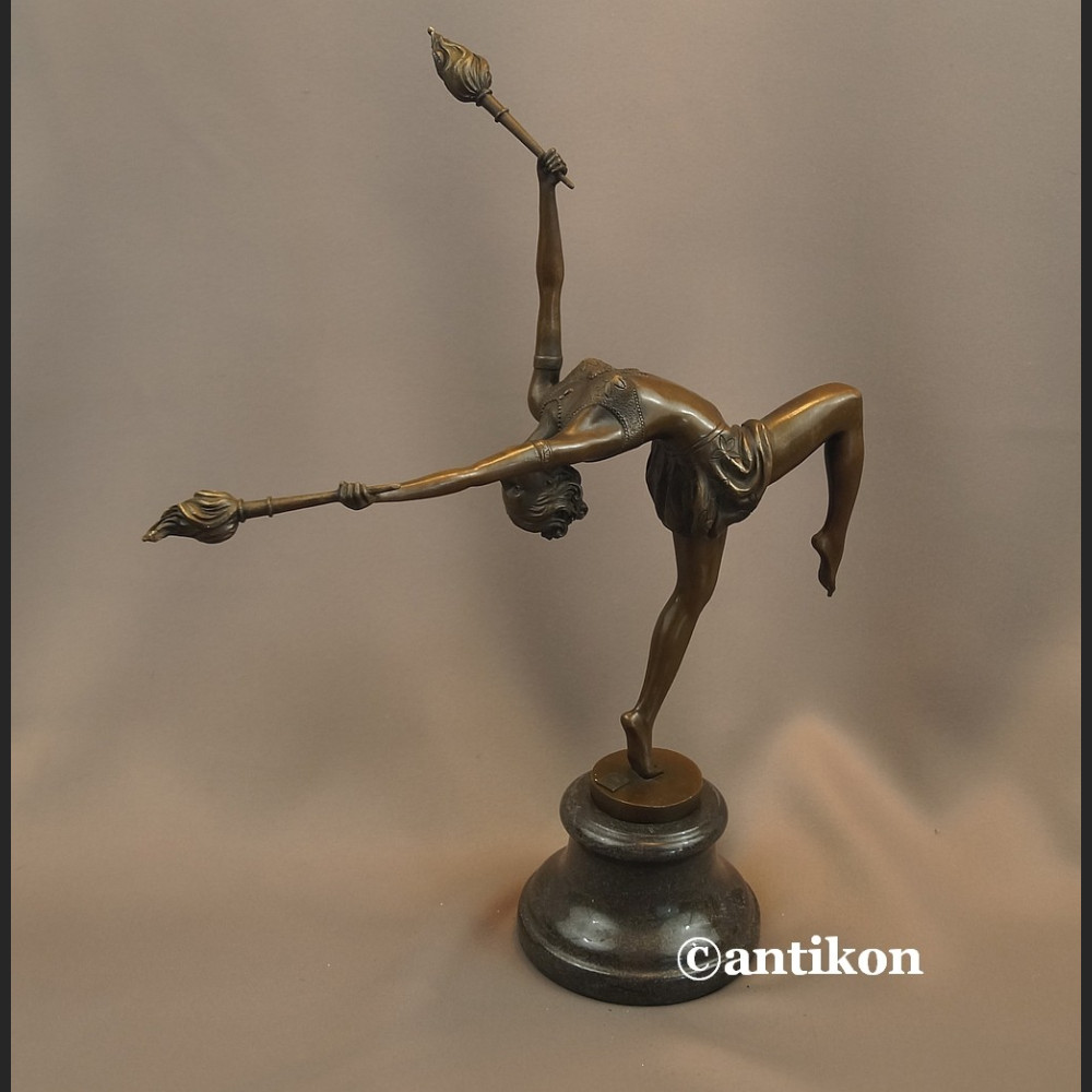 Duża figura z brązu taniec z ogniem tancerka 