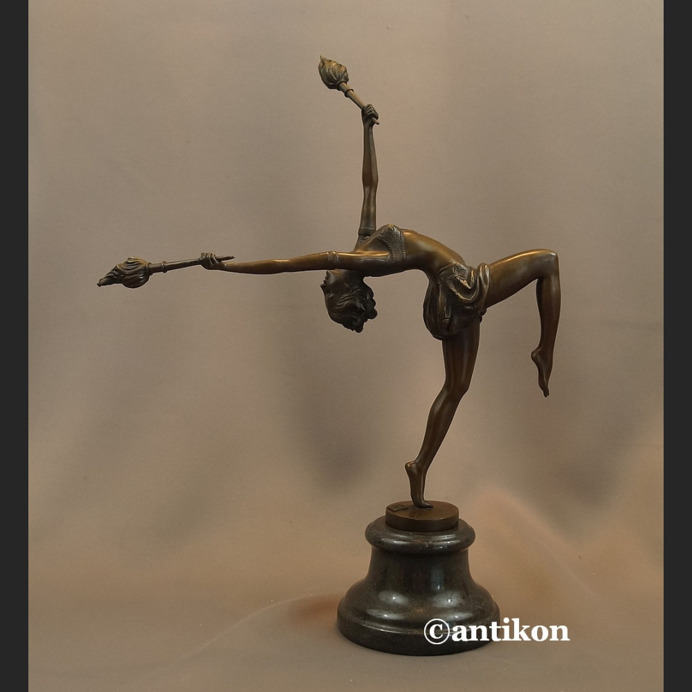 Duża figura z brązu taniec z ogniem tancerka 