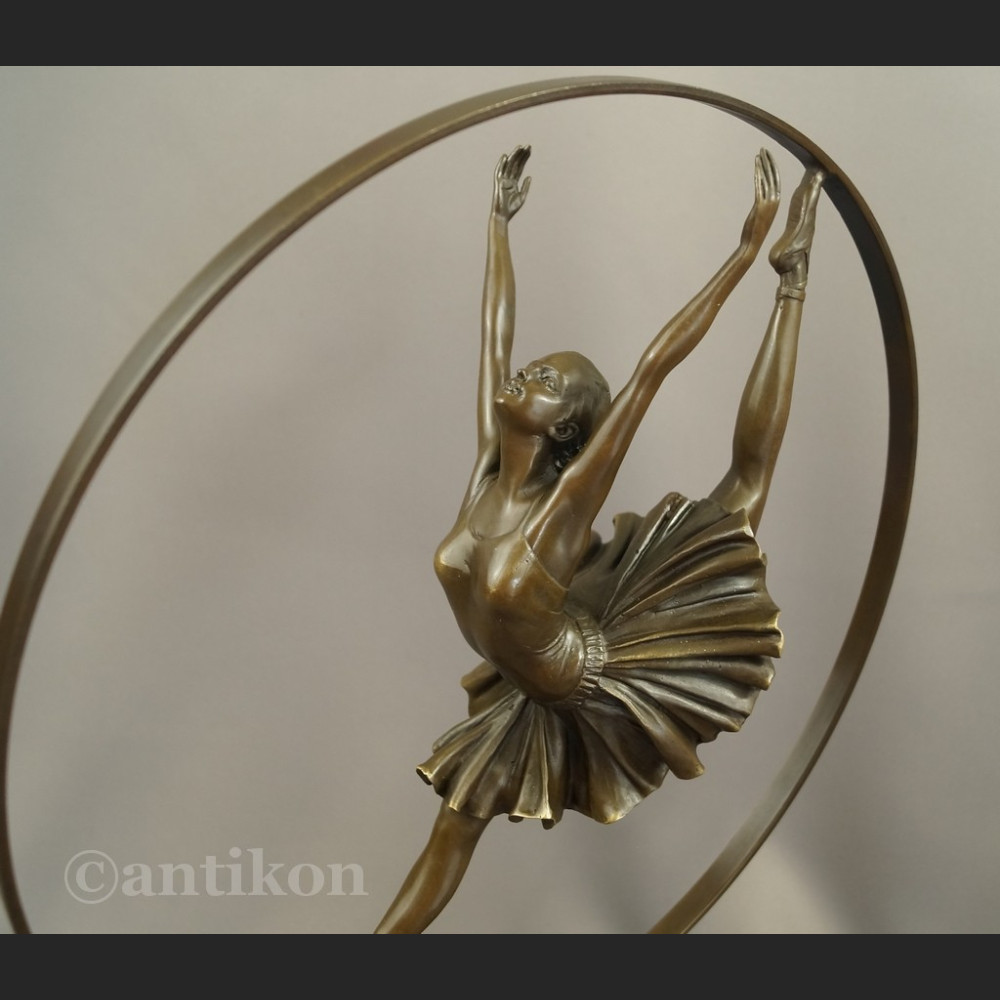 Rzeźba z brązu duże Art Deco tańcząca baletnica Rzeźba z brązu duże Art Deco tańcząca baletnica