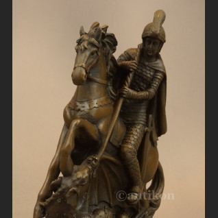 Święty Jerzy walczący ze smokiem figura z brązu  Święty Jerzy walczący ze smokiem figura z brązu