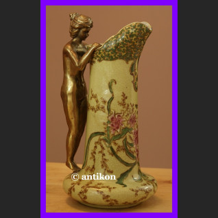 CUDNY PORCELANOWY DZBANEK Z FIG. KOBIETY SECESJA
