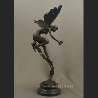 Rzeźba z brązu prześliczny elf pokaźna figura Rzeźba z brązu prześliczny elf pokaźna figura